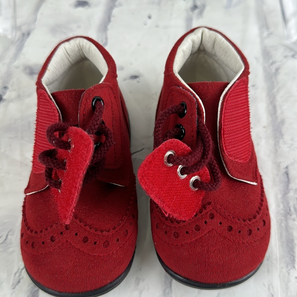 Stella Suede Wing Tip Infant Shoes Faux Laces Hook & Loop Closure Rubber Soles - Picture 6 of 11